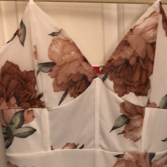 Guess dress - Picture 4 of 5